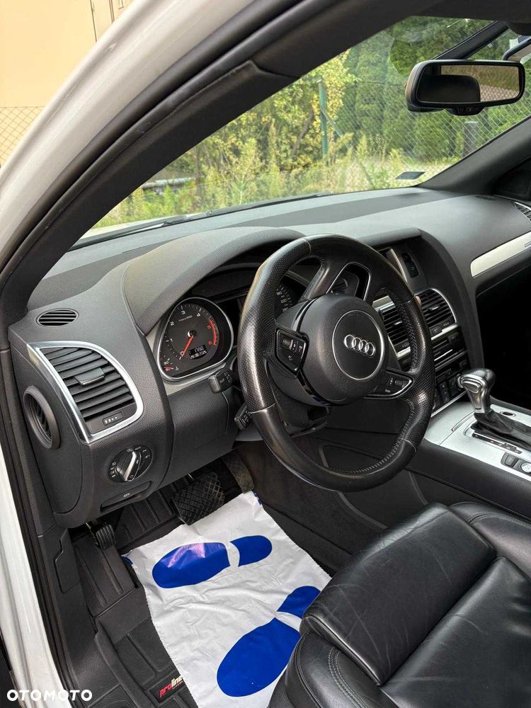 Audi Q7 - 8