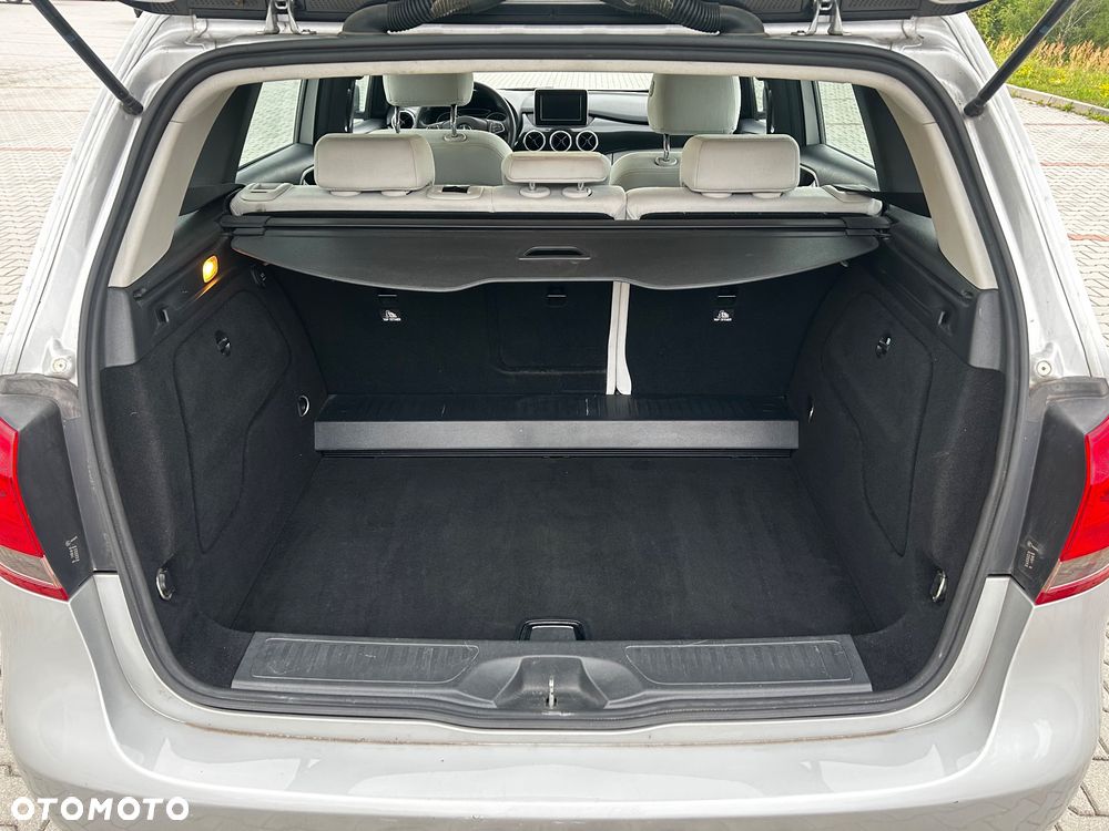Mercedes-Benz Klasa B 180 CDI 7G-DCT - 19