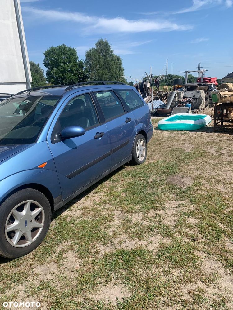 Ford Focus 1.8 TDDi Comfort - 2