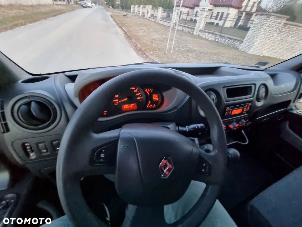 Renault Master - 33