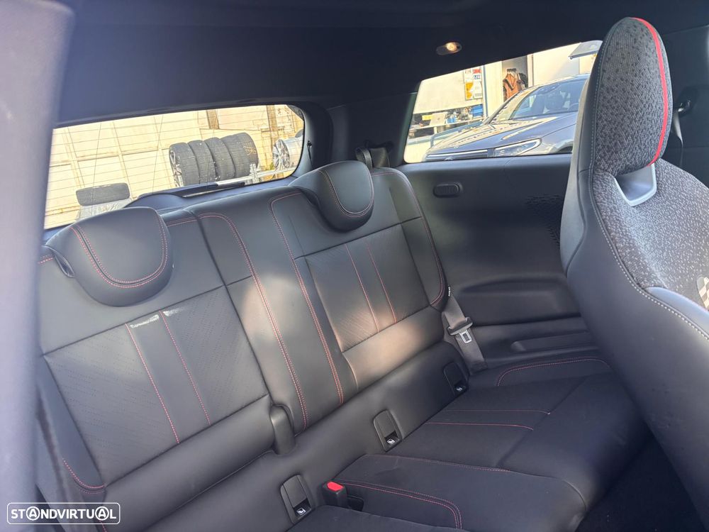 MINI 3 Portas Cooper SE JCW - 11