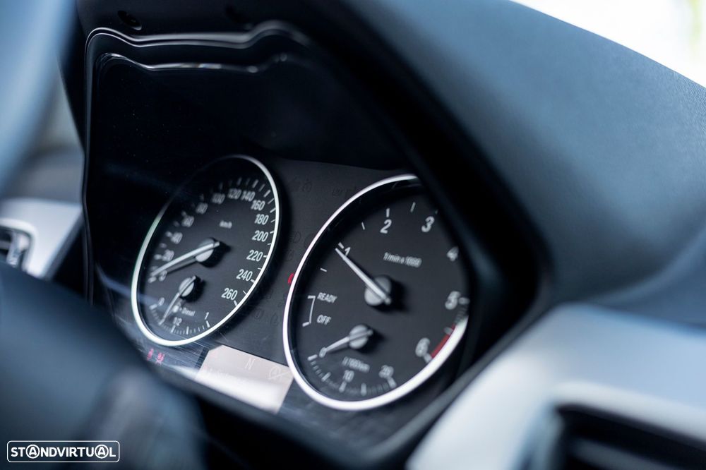 BMW X1 16 d sDrive Advantage - 29