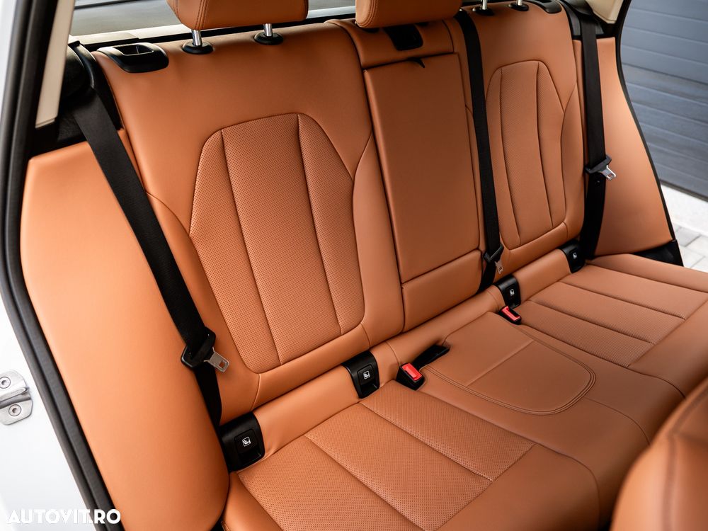 BMW X3 xDrive20d AT Luxury Line - 30