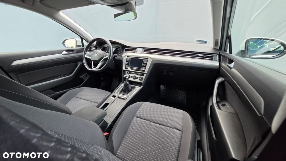 Volkswagen Passat 2.0 TDI EVO Essence - 13
