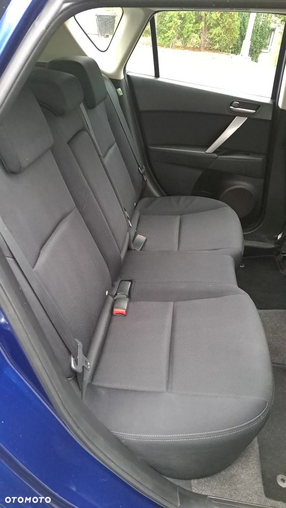 Mazda 3 1.6 Exclusive + - 19