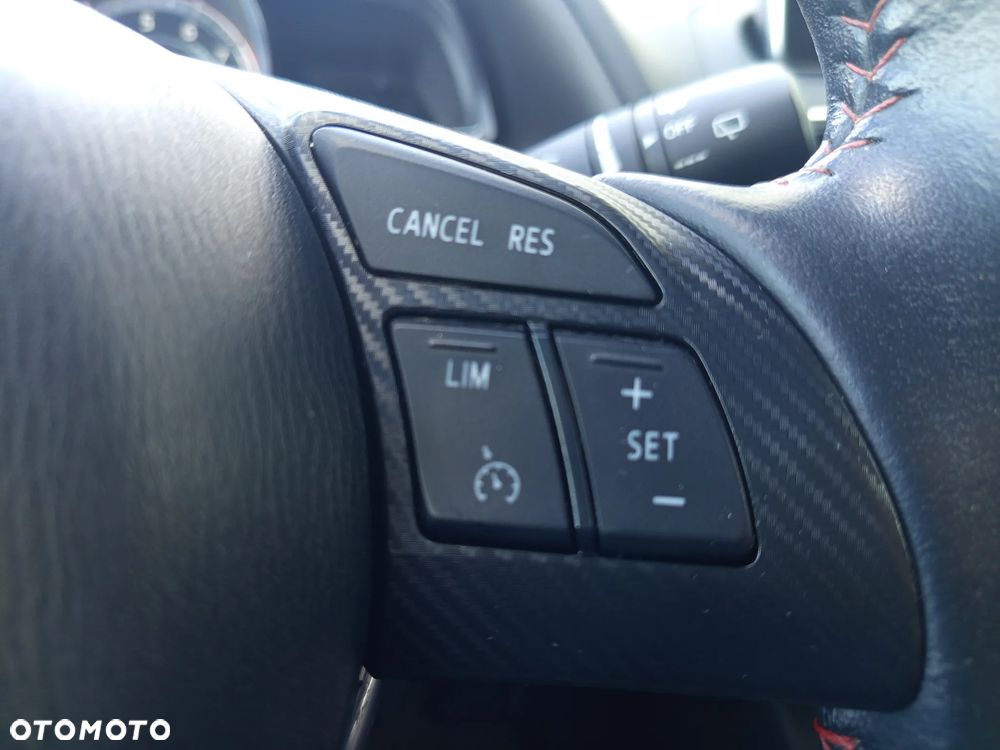 Mazda 3 SKYACTIV-G 120 Sports-Line - 26