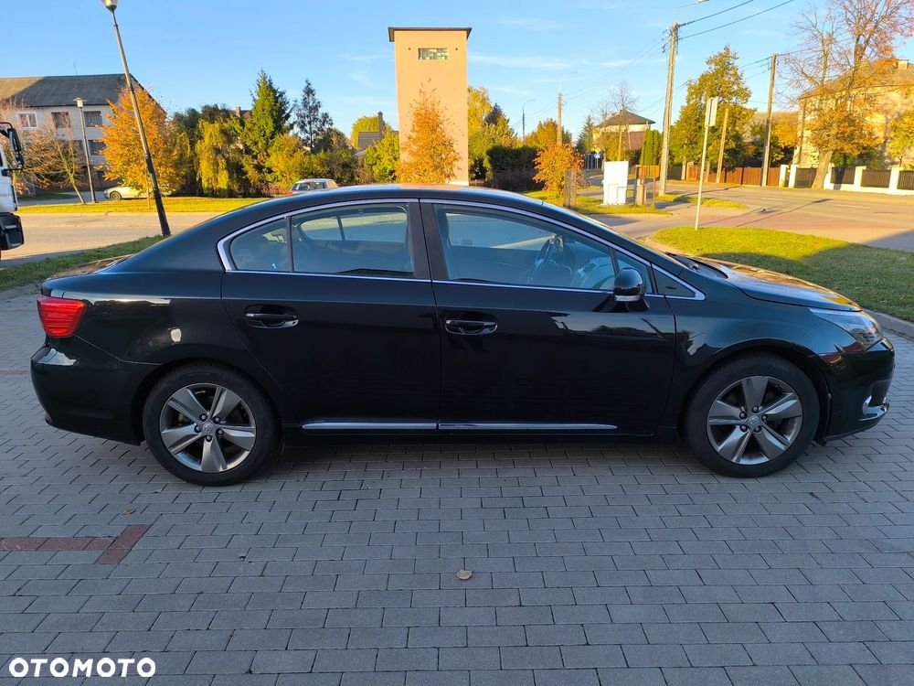 Toyota Avensis 1.8 Premium - 2