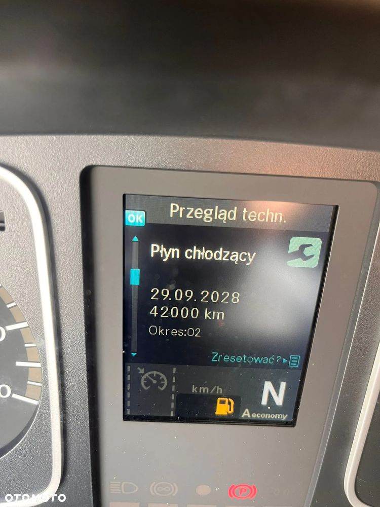 Mercedes-Benz ATEGO 1524L Izoterma 6.10 m | E-6 - 26