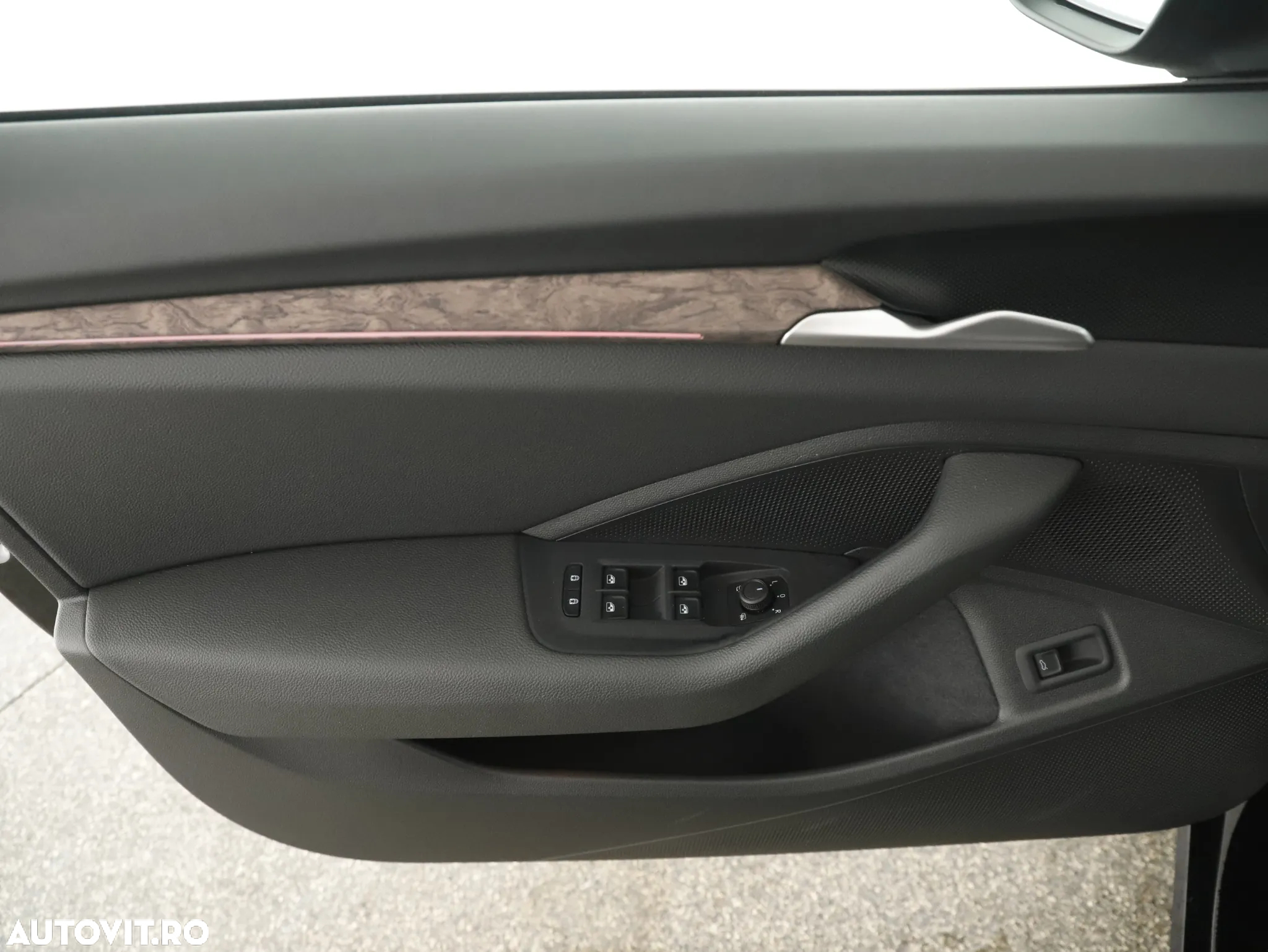 Skoda Superb 1.5 TSI 150 CP DSG MHEV Essence - 25