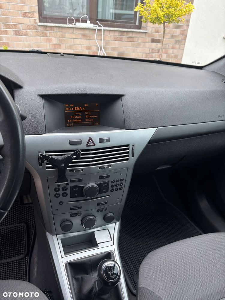 Opel Astra 1.6 - 10
