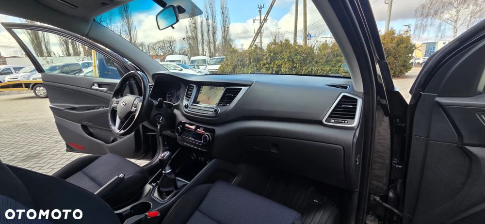 Hyundai Tucson blue 1.6 GDi 2WD Passion - 36