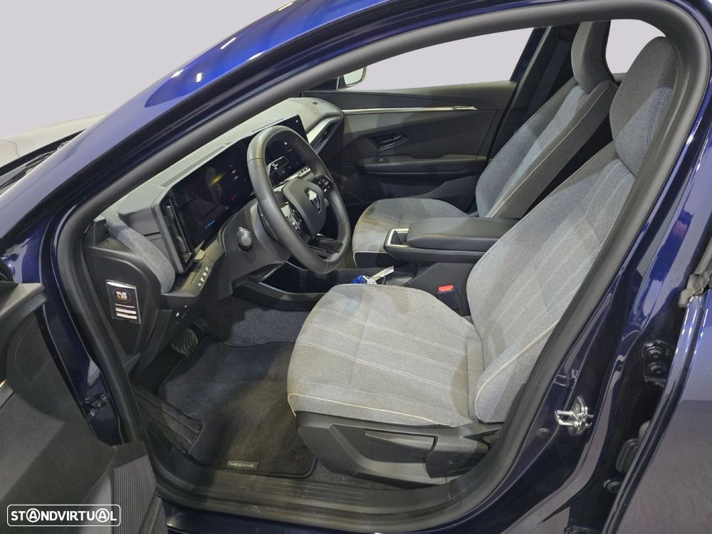 Renault Mégane E-Tech - 6