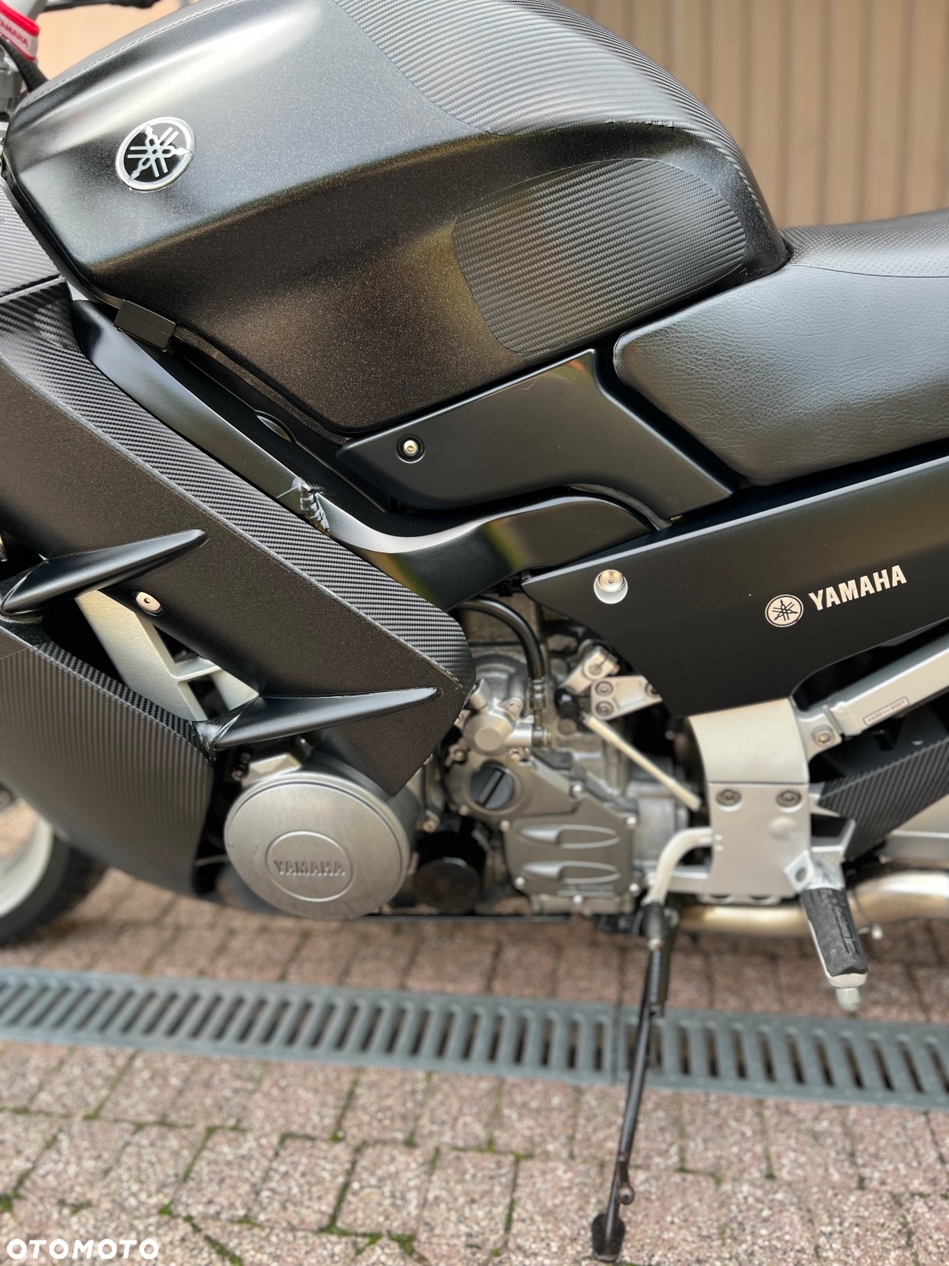 Yamaha FJR - 14