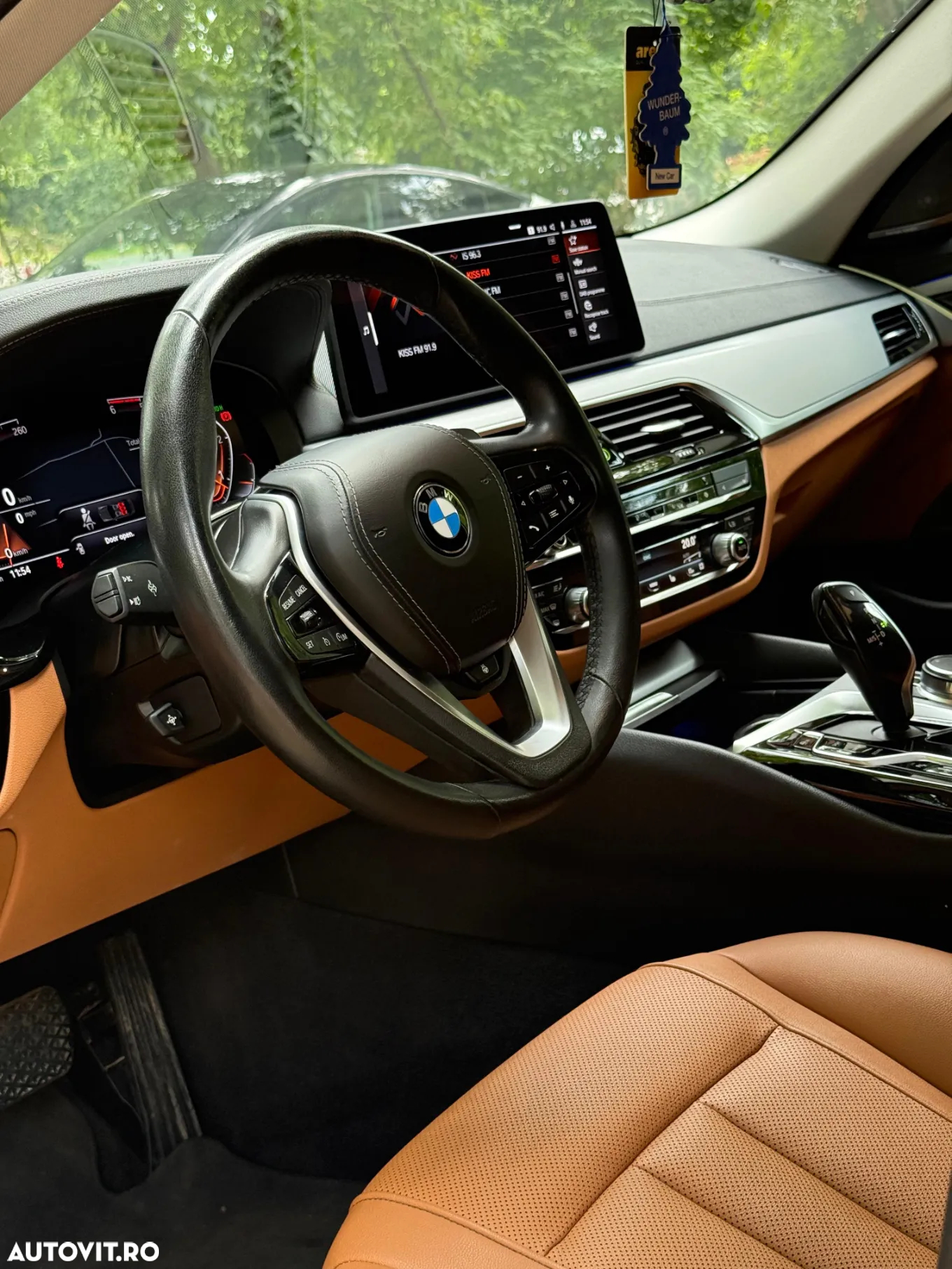 BMW Seria 5 520d xDrive AT MHEV - 25