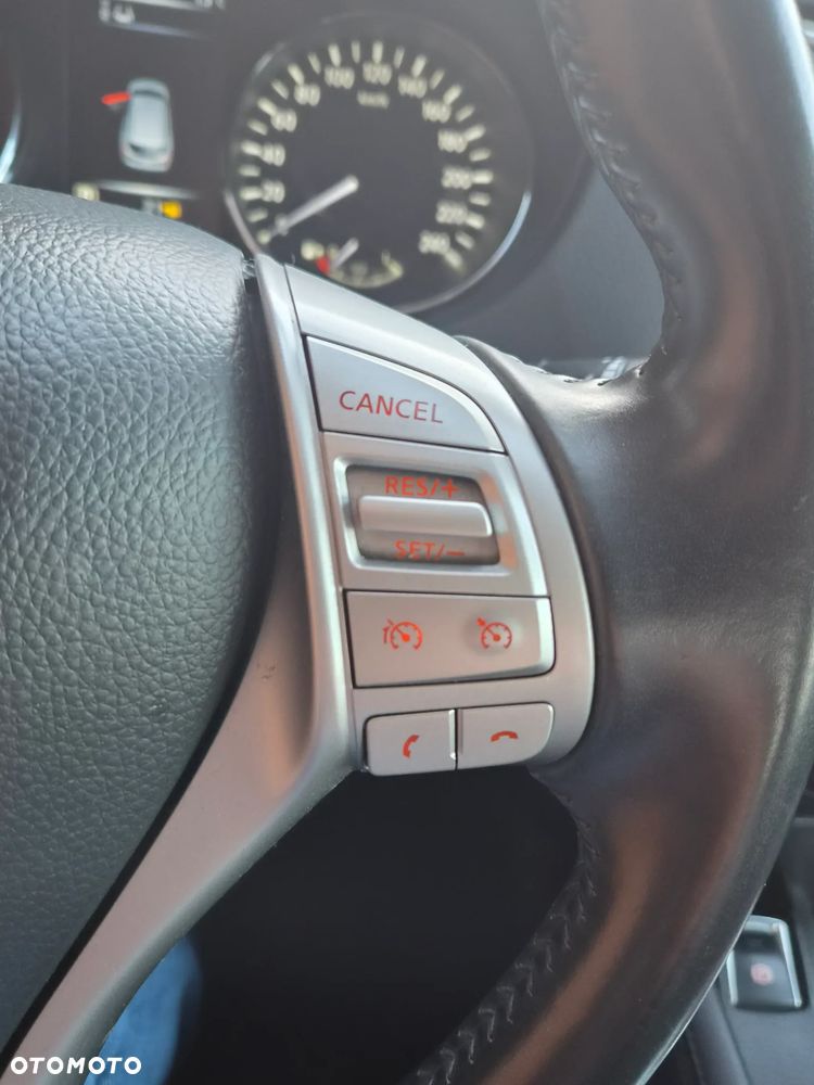 Nissan Qashqai 1.6 DCi Xtronic N-Connecta - 18
