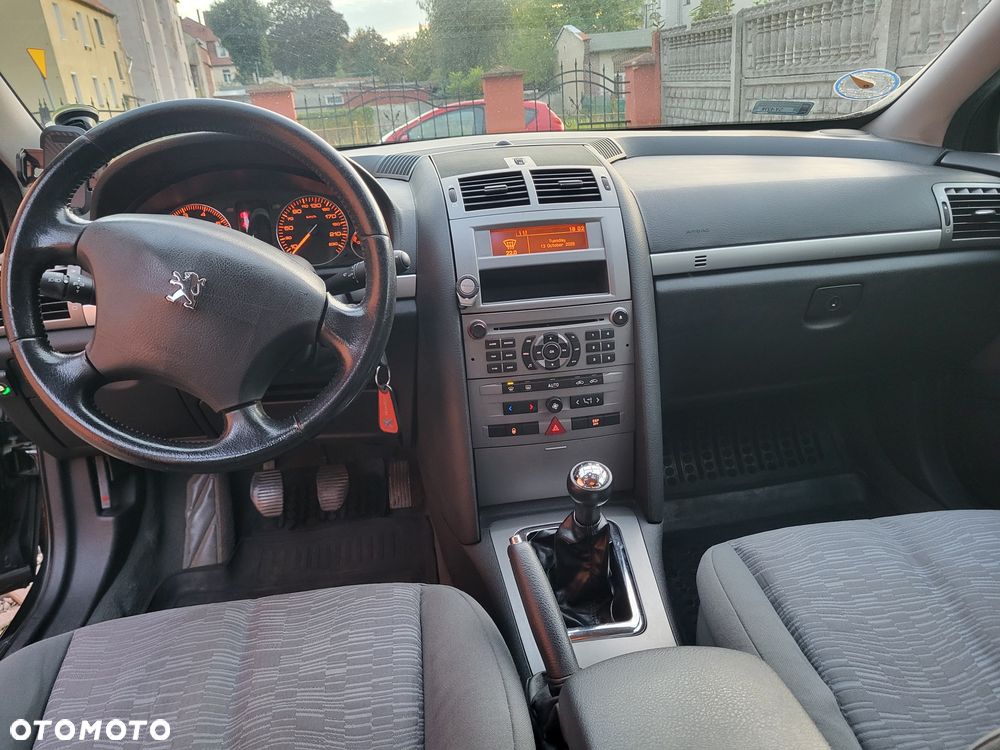 Peugeot 407 - 8