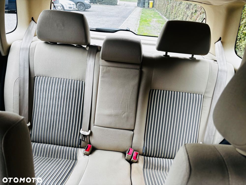 Volkswagen Polo 1.4 TDI DPF Tour - 8