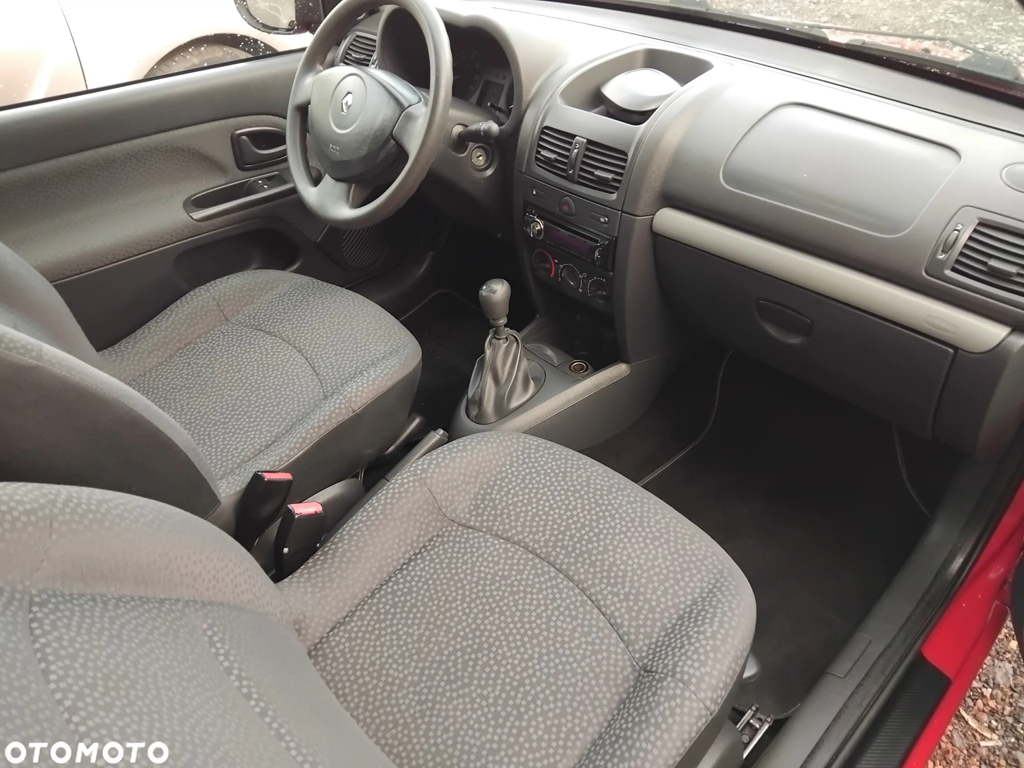 Renault Clio 1.2 16V Campus YAHOO - 11