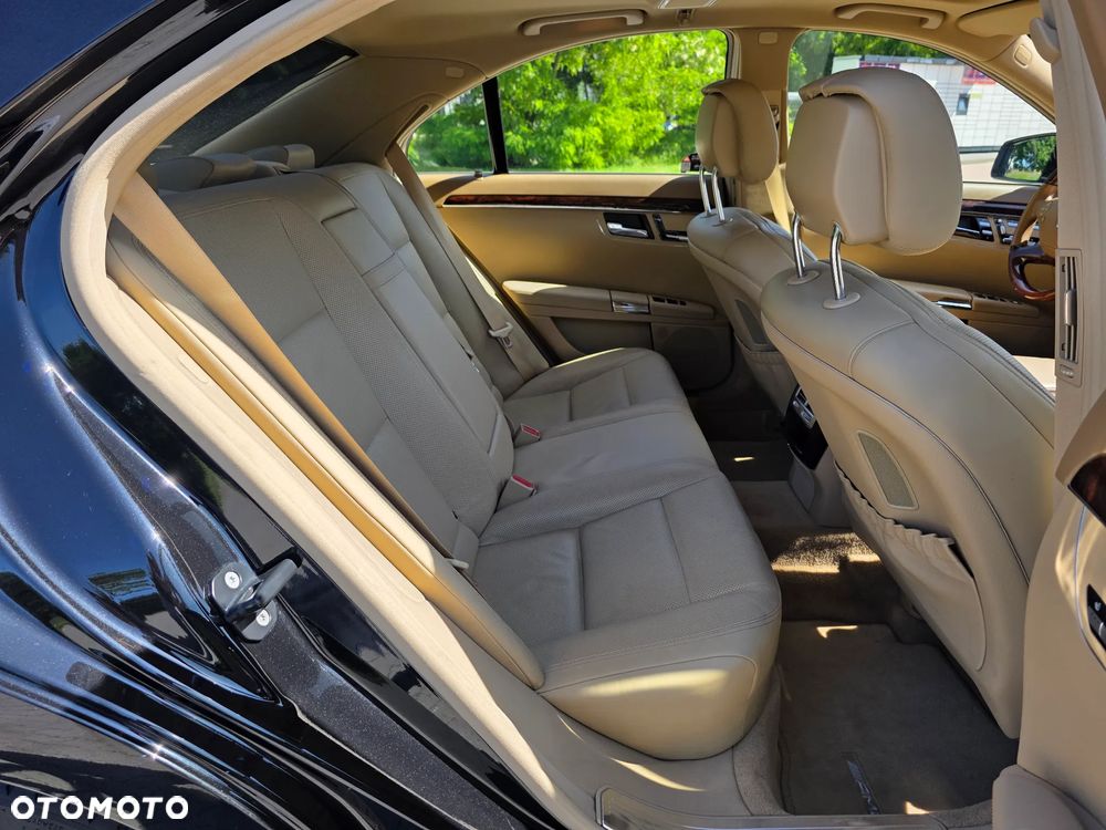 Mercedes-Benz Klasa S 500 BlueEFFICIENCY 4-Matic - 23
