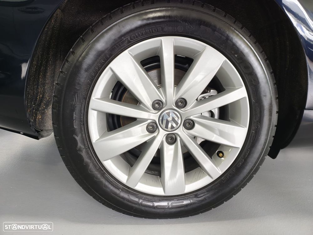 VW Passat Variant 1.6 TDI BlueMotion - 33