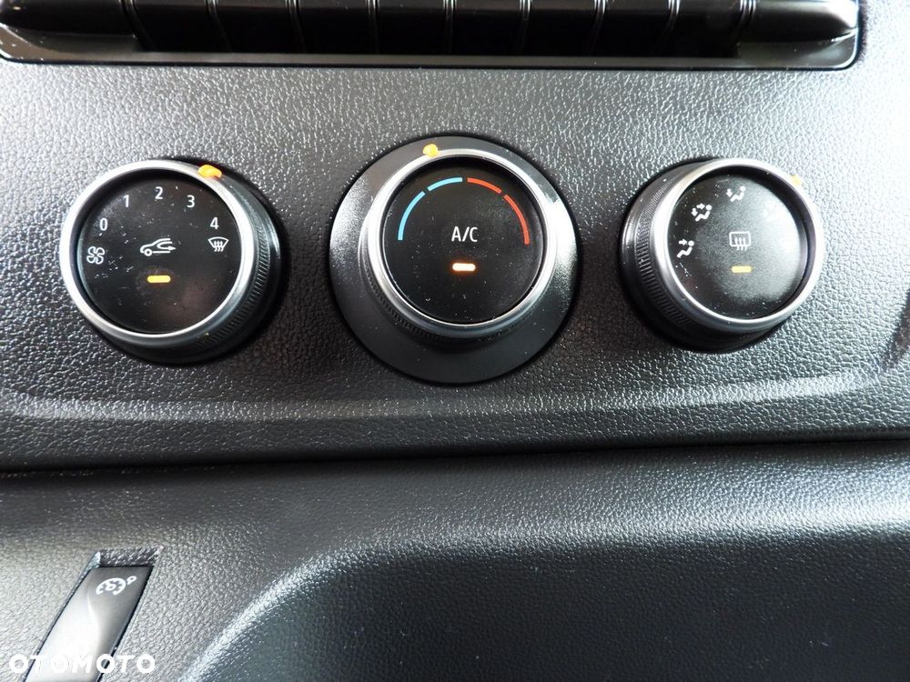 Renault MASTER PLANDEKA 10 PALET WEBASTO TEMPOMAT LEDY KLIMATYZACJA  165KM - 34