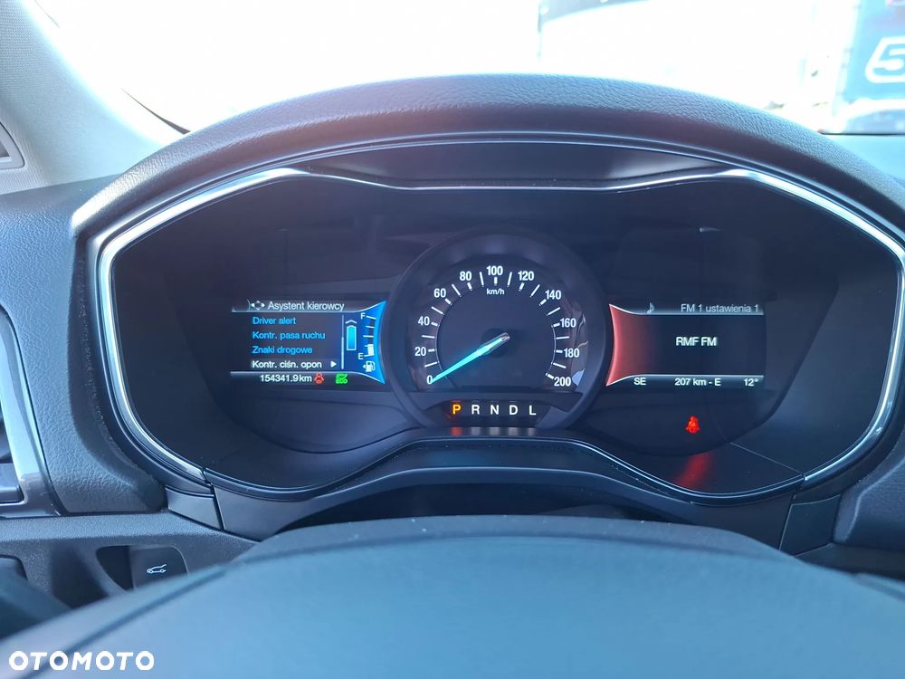 Ford Mondeo 2.0 Hybrid Titanium - 27