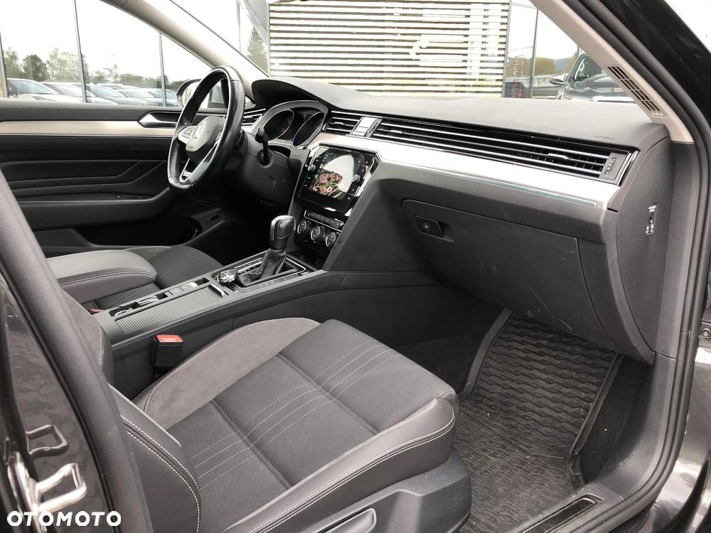 Volkswagen Passat Alltrack 2.0 TDI SCR 4Motion DSG - 26