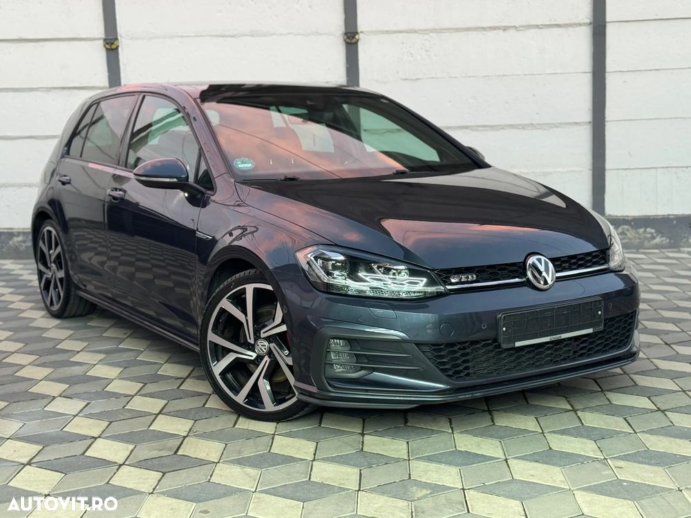 Volkswagen Golf 2.0 TDI DPF BMT GTD - 1