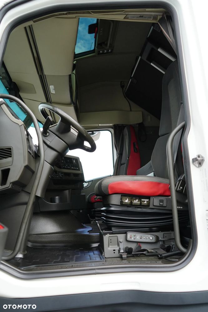 Volvo FH / 500 / ACC / EURO 6 / BDF / MEGA / 7,82 M / I - COOL - 7