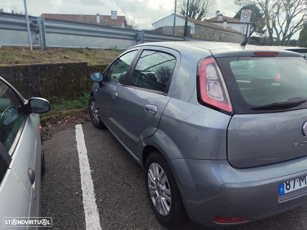 Fiat Punto 1.3 M-Jet Lounge S&S - 3