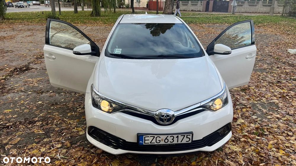 Toyota Auris 1.33 VVT-i Active - 12