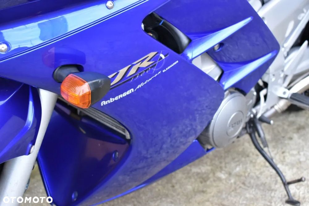 Yamaha FJR - 27