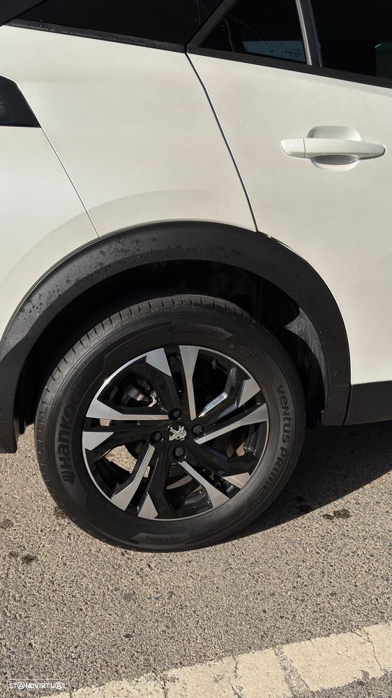 Peugeot 2008 1.2 PureTech Allure - 12