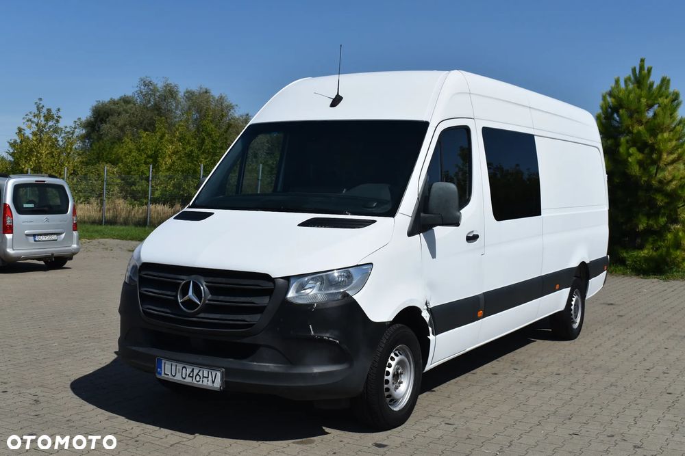 Mercedes-Benz Sprinter - 1