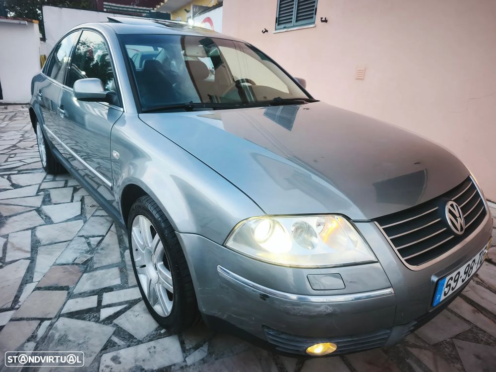VW Passat 1.9 TDi Highline - 31