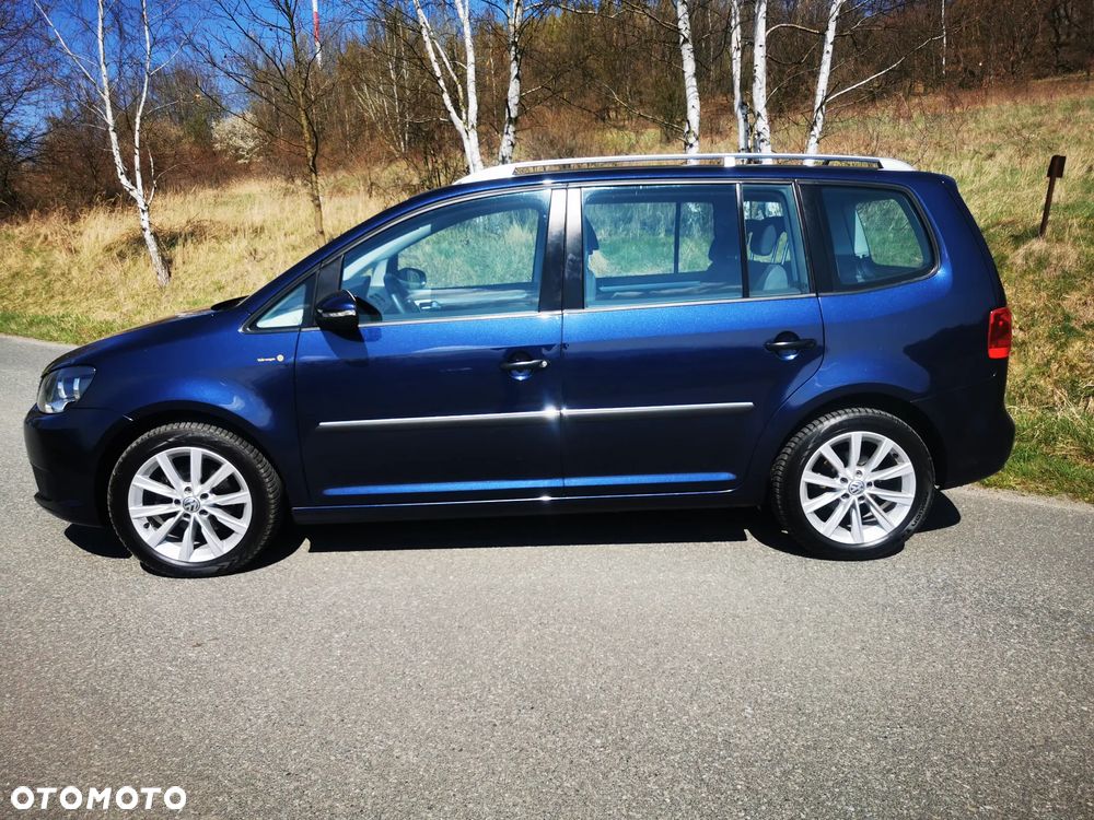 Volkswagen Touran - 1