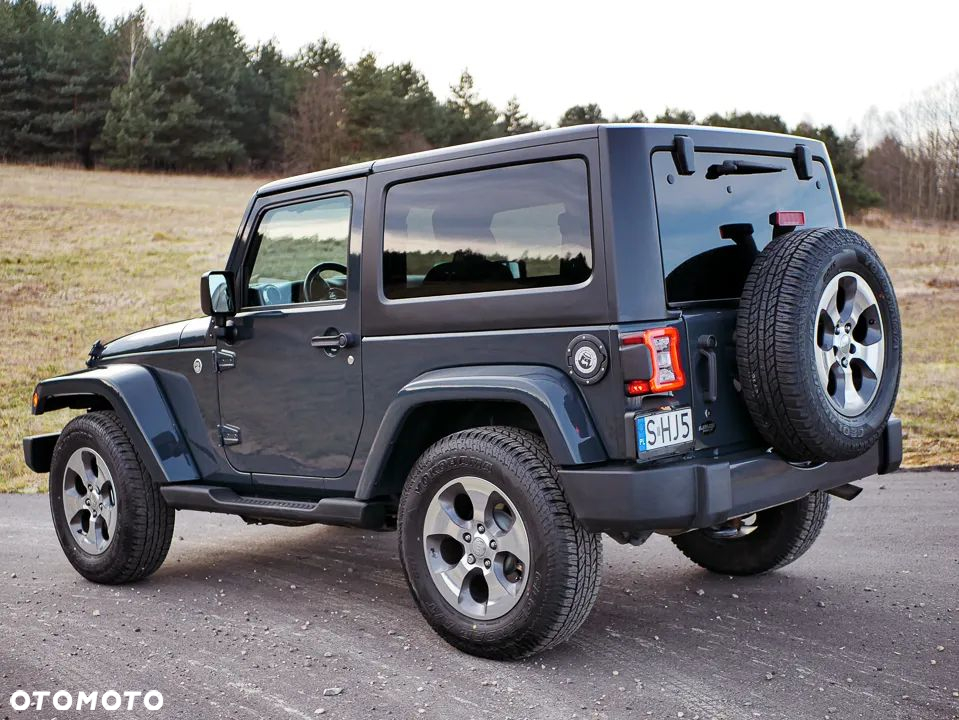 Jeep Wrangler - 10