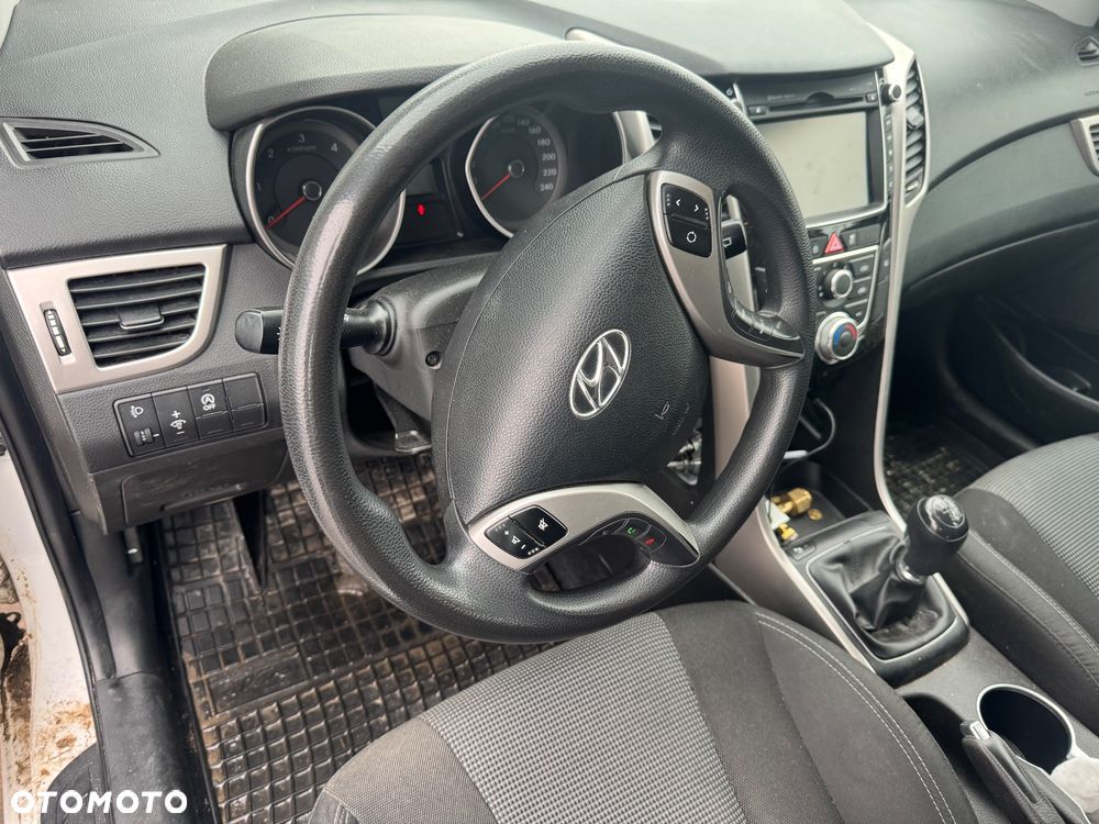 Hyundai i30 1.6 CRDi Comfort - 3