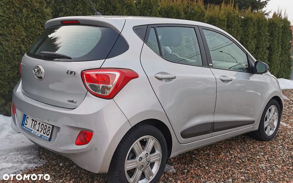 Hyundai i10 1.2 Fifa World Cup Edition - 12