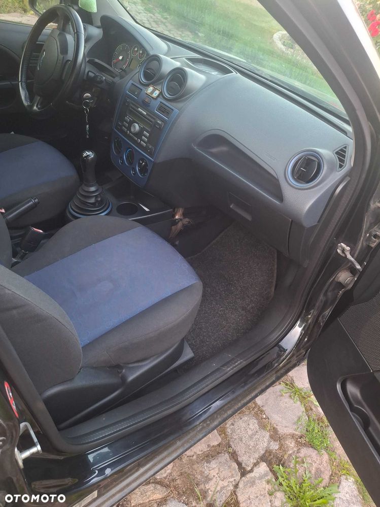 Ford Fiesta - 6