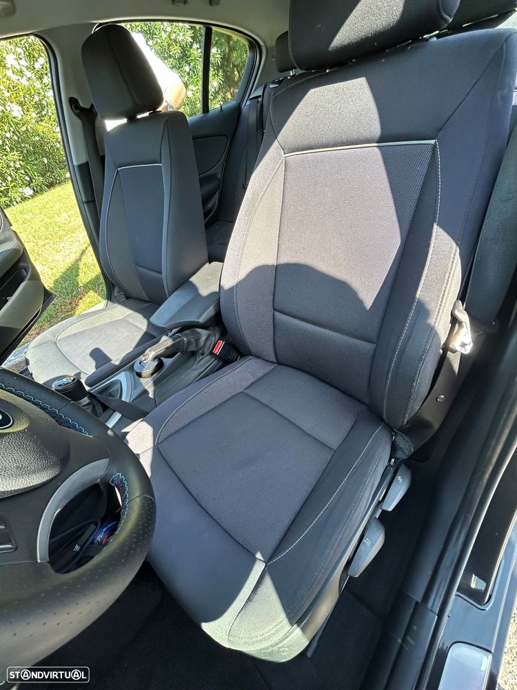 BMW 123 d - 17