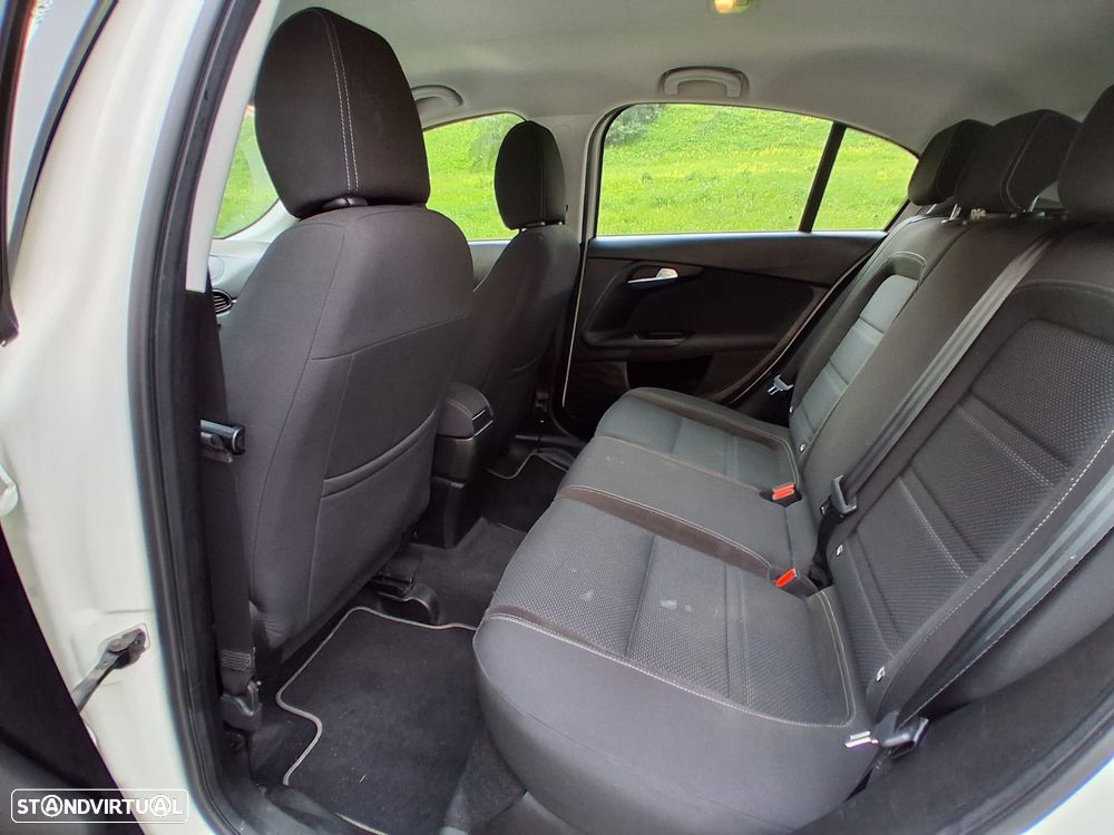 Fiat Tipo 1.3 M-Jet Lounge Tech - 21