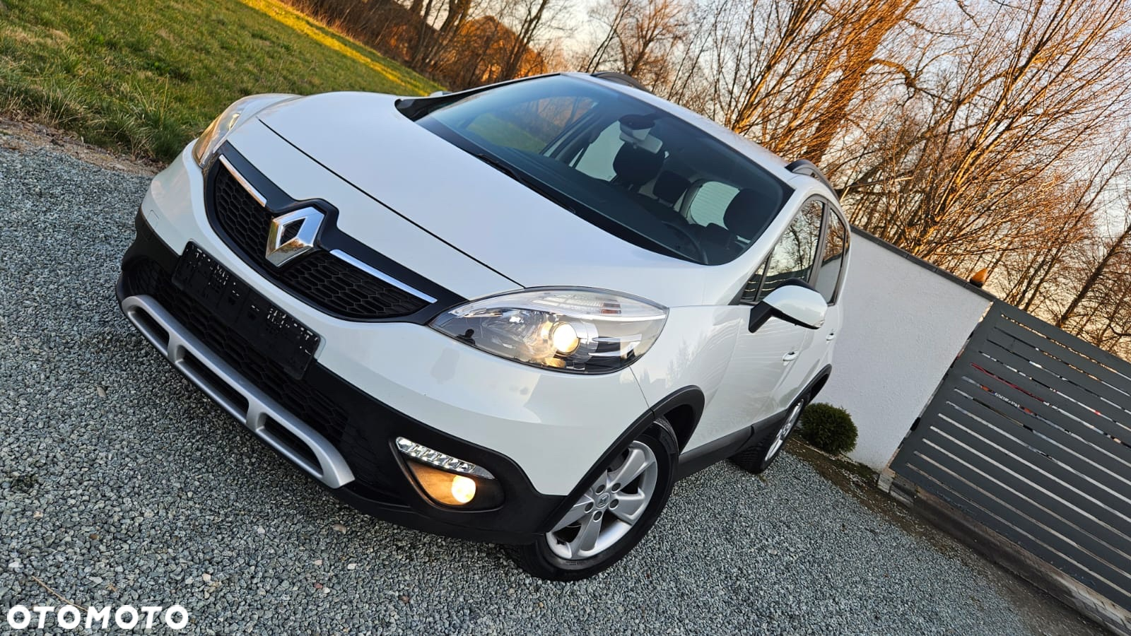 Renault Scenic ENERGY TCe 115 S&S Xmod Paris - 9