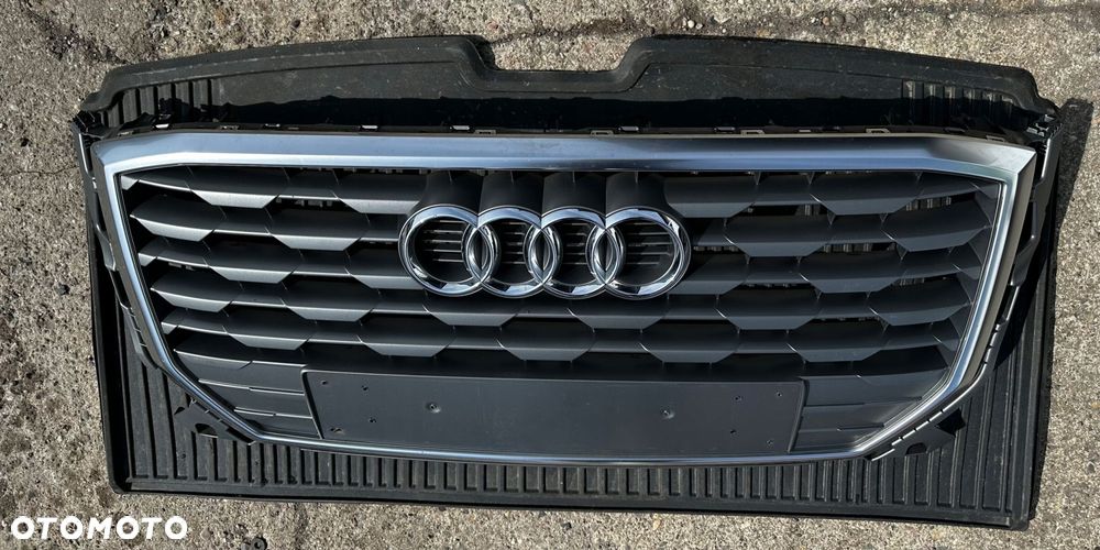 grill atrapa zderzak przód audi q2 81a 81a853651 - 4