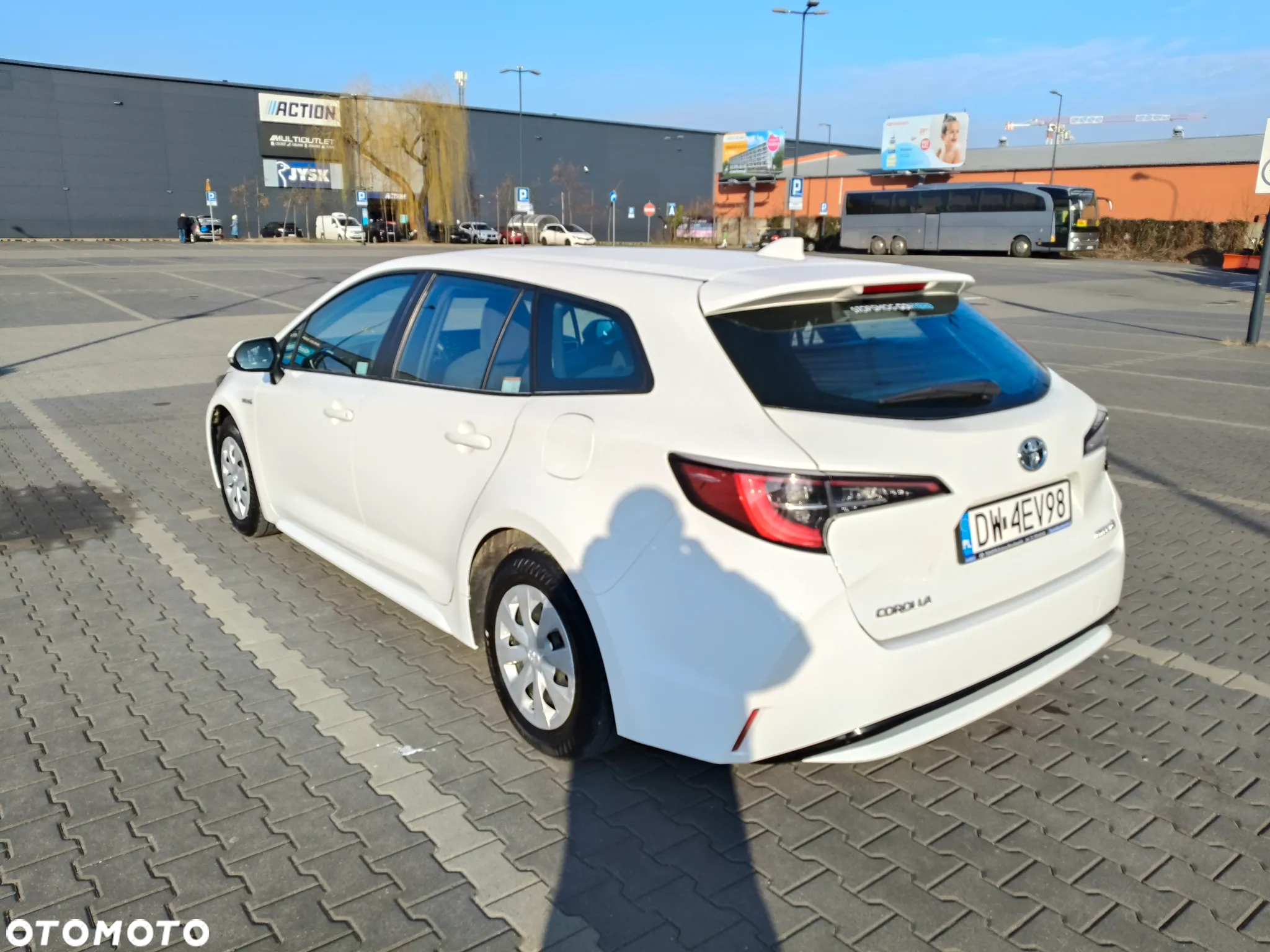 Toyota Corolla 1.8 Hybrid Active - 3