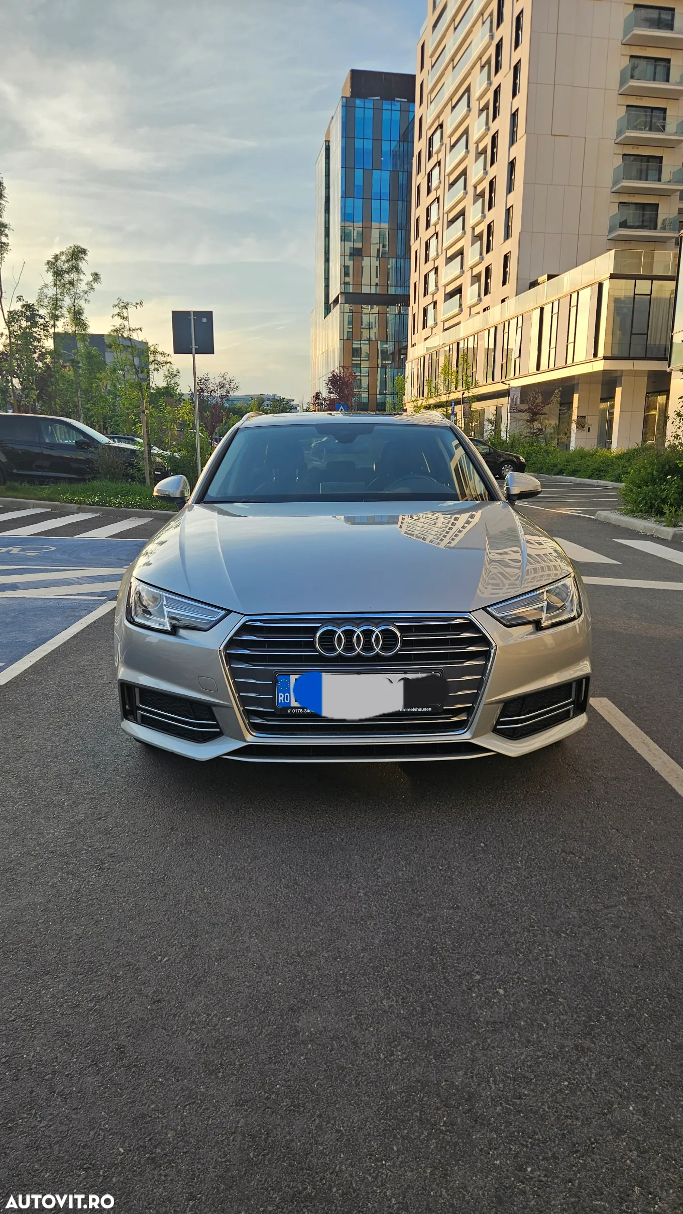 Audi A4 Avant 2.0 TDI S tronic - 5