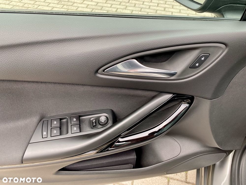 Opel Astra 1.4 Turbo Edition - 13