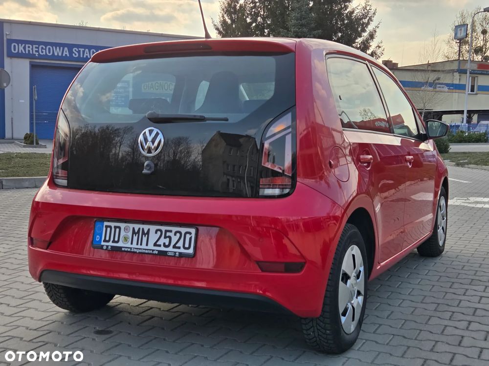Volkswagen up! street - 5