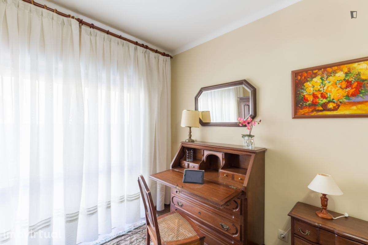 Quarto - localizado em Campanhã Porto - Grande imagem: 2/24