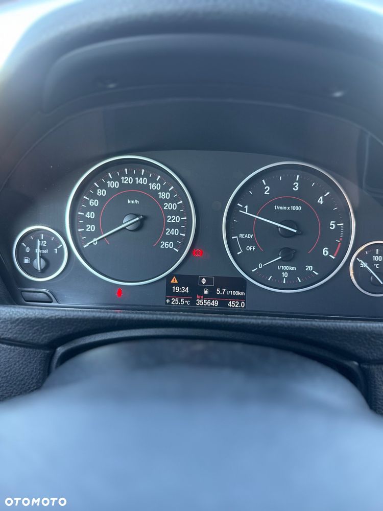 BMW Seria 3 318d Blue Performance Sport Line - 16